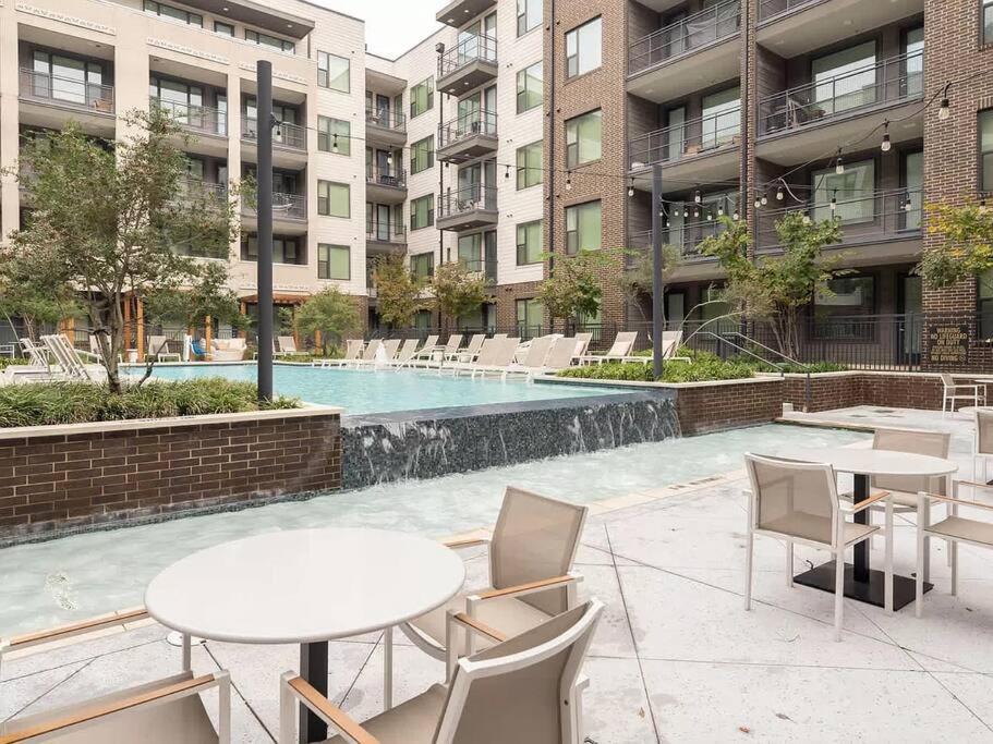 Entire Downtown Views! Apartment *